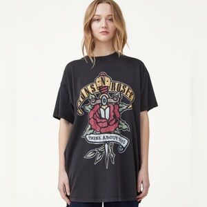 Guns N Roses Oversized Boyfriend Fit grahic Tee size Medium
